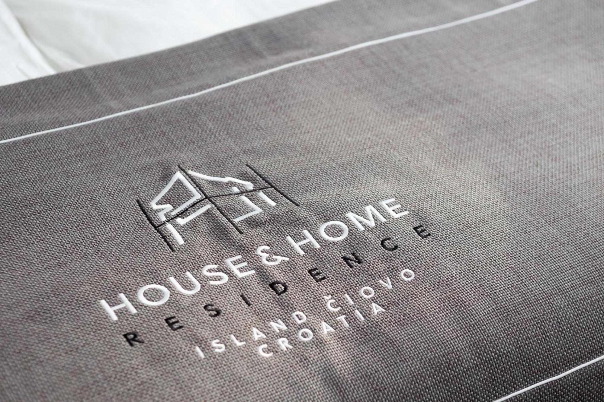House & Home סלאטינה מראה חיצוני תמונה