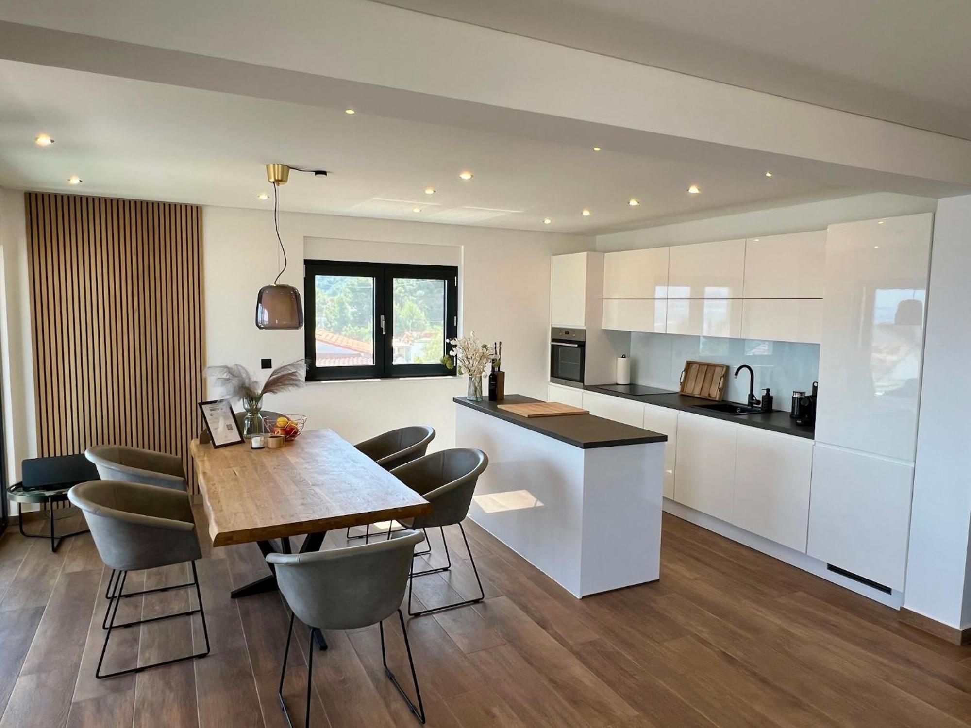 House & Home סלאטינה מראה חיצוני תמונה